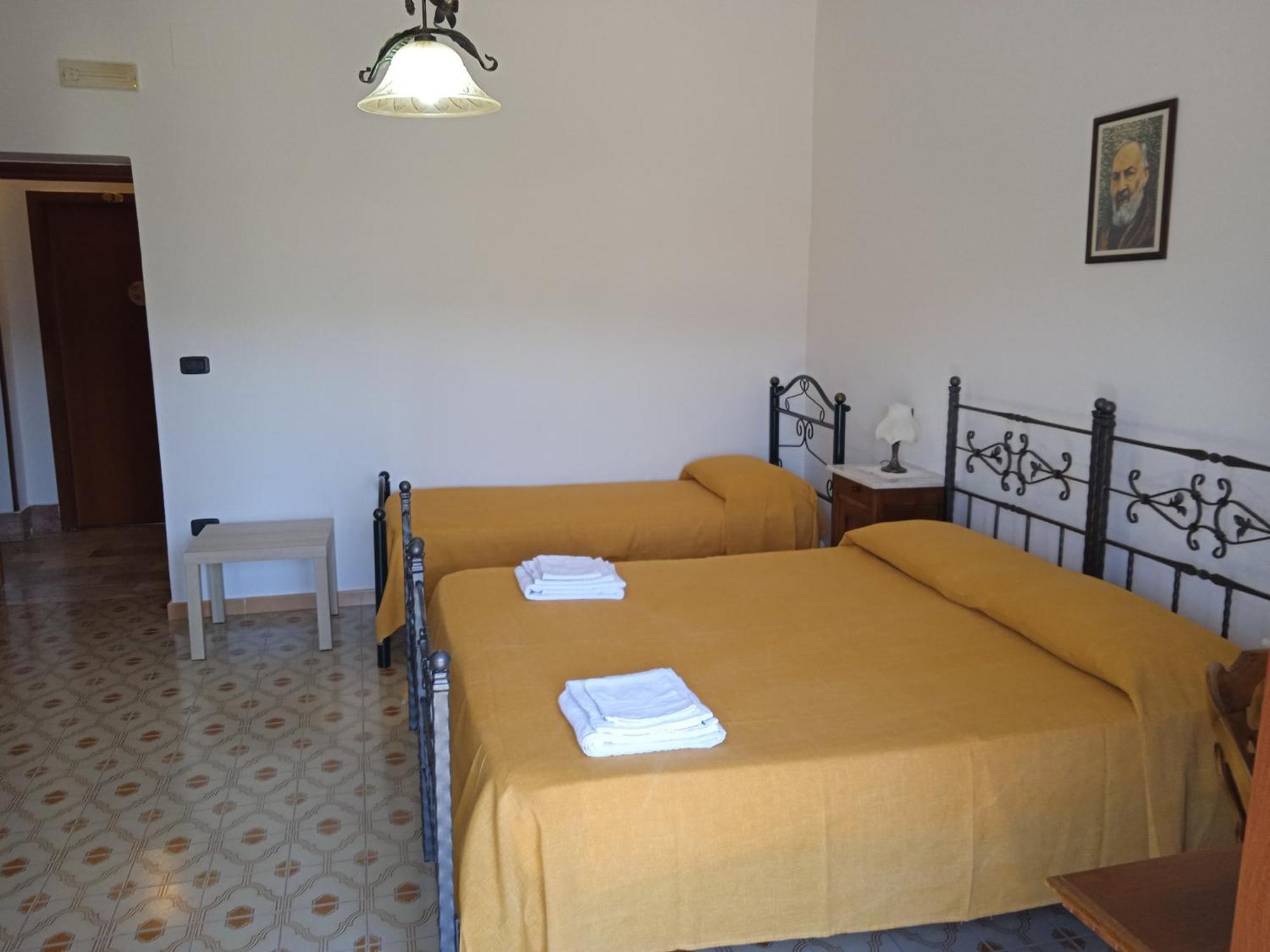 كاباتشو - بايستوم B&B La Porta Del Cilento المظهر الخارجي الصورة